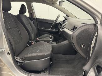 Kia Picanto 1.2 CVVT Comfort Pack Airco picture 9