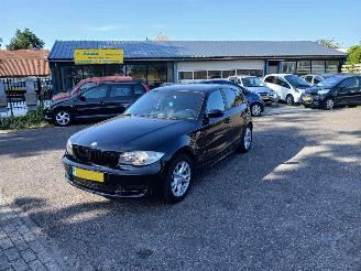 Vaurioauto  passenger cars BMW 1-serie 1 serie (E87/87N) Hatchback 5-drs 118d 16V (N47-D20A) [105kW] 2009/1