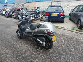 Piaggio MP3 400  picture 1