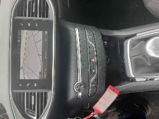 Peugeot 308 308 SW (L4/L9/LC/LJ/LR) Combi 5-drs 1.2 12V e-THP PureTech 110 (EB2ADT(HNP)) [81kW] picture 12