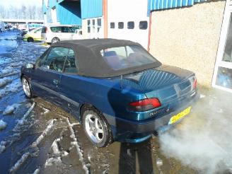 Peugeot 306 1.8 cabriolet picture 4