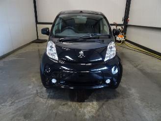 demontáž osobní automobily Peugeot iOn  2012/4