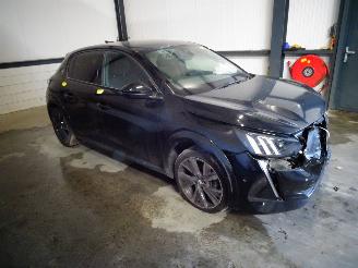 Uttjänta bilar auto Peugeot 208 1.2 THP 2021/12