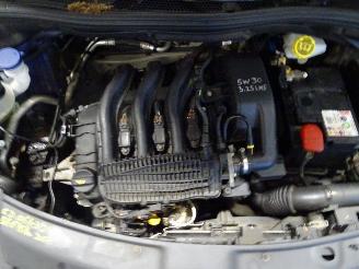 Peugeot 208 1.2 VTI picture 5