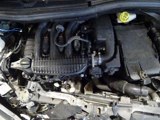 Peugeot 208 1.2 VTI picture 5