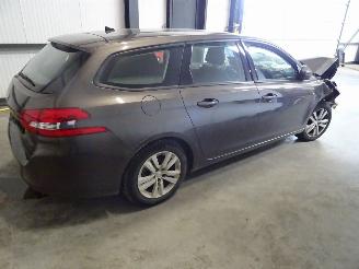Peugeot 308 1.6 HDI picture 3