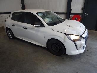 Purkuautot passenger cars Peugeot 208 1.2VTI 2021/2