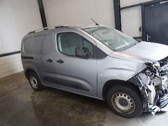 Coche siniestrado Opel Combo 1.5 HDI 2022/5
