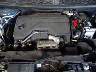 Opel Grandland 1.2 TURBO HYBRIDE EDCT 136 picture 6