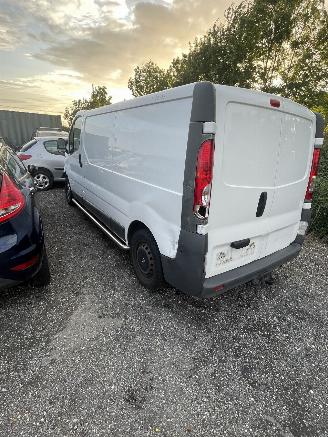Opel Vivaro 2.0CDTI picture 4