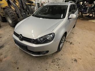 Salvage car Volkswagen Golf Variant 1.2 tsi dsg 2011/1