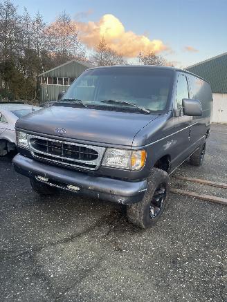 Vrakbiler auto Ford USA  E250 5.4 V8 1997/1