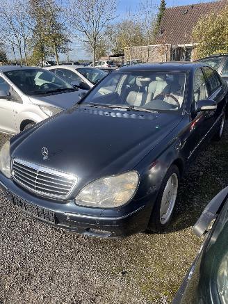 Vrakbiler auto Mercedes S-klasse S500 v8 2000/1