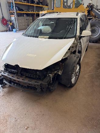 Coche siniestrado Volkswagen Golf Variant 1.6 TDI dsg 2011/1