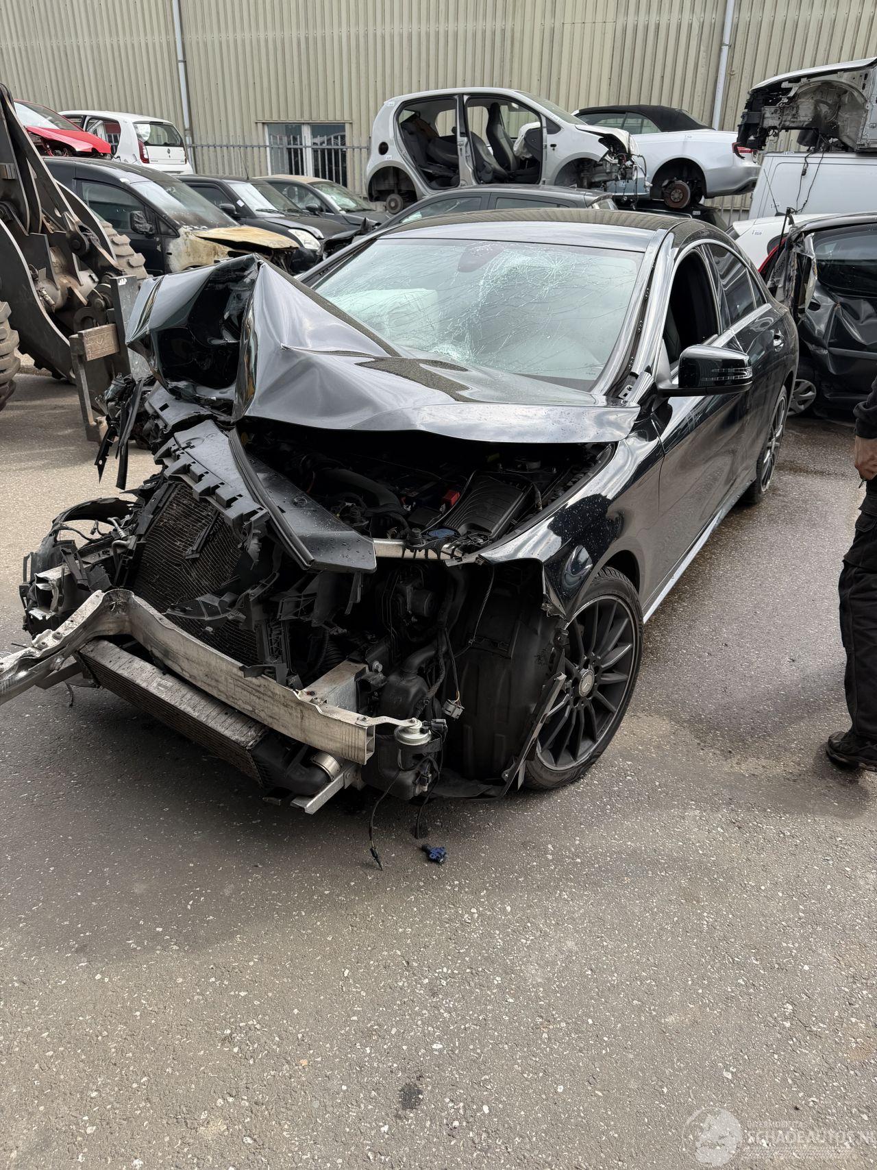 Mercedes Cla-klasse 180 benzine