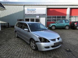 Mitsubishi Lancer  picture 1