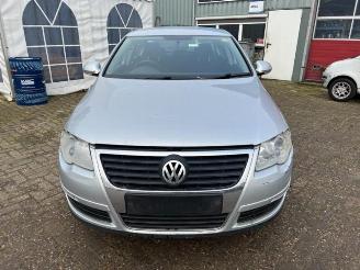 Volkswagen Passat  picture 2
