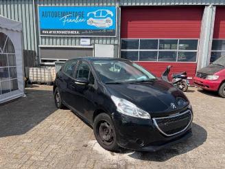 Vrakbiler auto Peugeot 208 208 I (CA/CC/CK/CL), Hatchback, 2012 / 2019 1.2 Vti 12V PureTech 82 2015/1
