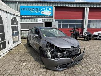Dezmembrări autoturisme Renault Clio Clio IV (5R), Hatchback 5-drs, 2012 / 2021 1.5 dCi 75 FAP 2014/5