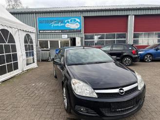 Vrakbiler auto Opel Astra Astra H Twin Top (L67), Cabrio, 2005 / 2010 1.9 CDTi 16V 2009/10