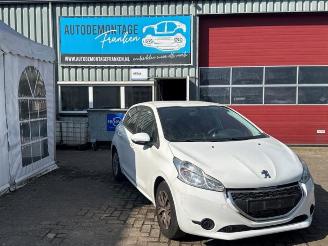 Démontage voiture Peugeot 208 208 I (CA/CC/CK/CL), Hatchback, 2012 / 2019 1.2 Vti 12V PureTech 82 2014/10