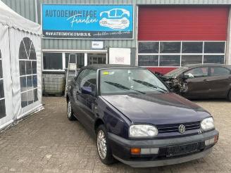 Coche siniestrado Volkswagen Golf Golf III Cabrio (1E), Cabrio, 1993 / 1998 2.0 1996/1