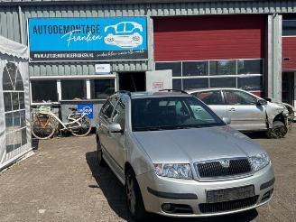 Démontage voiture Skoda Fabia Fabia (6Y5), Combi 5-drs, 2000 / 2007 2.0i 2007/3