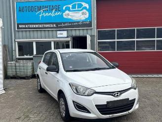 Vrakbiler auto Hyundai I-20 i20, Hatchback, 2008 / 2015 1.2i 16V 2014/10