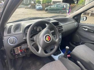 Fiat Punto Punto II (188), Hatchback, 1999 / 2012 1.8 16V Abarth picture 4
