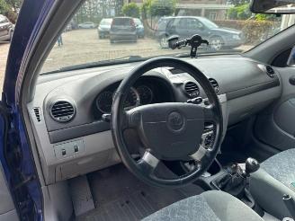 Daewoo Lacetti Lacetti (KLAN), Hatchback, 2004 / 2005 1.4 16V picture 4