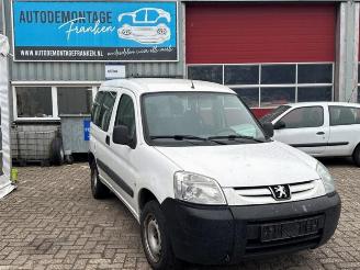 Vrakbiler auto Peugeot Partner Partner Combispace, MPV, 1996 / 2015 1.6 HDI 75 2006/2