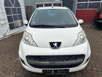 Peugeot 107 107, Hatchback, 2005 / 2014 1.0 12V picture 2