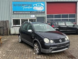 Vrakbiler auto Volkswagen Polo Polo IV (9N1/2/3), Hatchback, 2001 / 2012 1.4 16V 75 2004/10