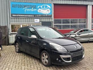 Vrakbiler auto Renault Scenic Scenic III (JZ), MPV, 2009 / 2016 1.4 16V TCe 130 2011/2