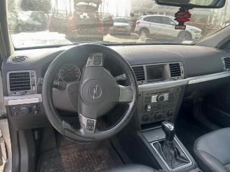 Opel Vectra Vectra C GTS, Hatchback 5-drs, 2002 / 2008 2.2 DIG 16V picture 4