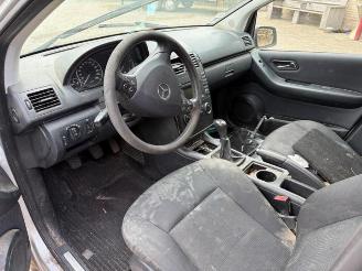 Mercedes A-klasse A (W169), Hatchback, 2004 / 2012 2.0 A-180 CDI 16V 5-Drs. picture 4