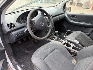 Mercedes A-klasse A (W169), Hatchback, 2004 / 2012 2.0 A-180 CDI 16V 5-Drs. picture 4