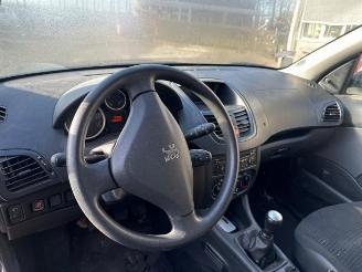 Peugeot 206 206+ (2L/M), Hatchback, 2009 / 2013 1.1 XR,XS picture 4