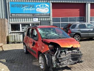 Vrakbiler auto Fiat Panda Panda (312), Hatchback, 2012 0.9 TwinAir Turbo 85 2012/4