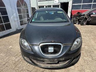 Seat Leon Leon (1P1), Hatchback 5-drs, 2005 / 2013 2.0 TDI 16V picture 2
