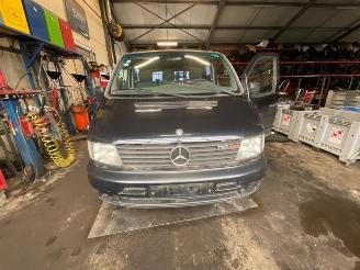 Mercedes Vito Vito (638.1/2), Bus, 1996 / 2003 2.2 CDI 110 16V picture 2