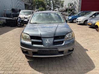 Mitsubishi Outlander Outlander (CU), SUV, 2001 / 2007 2.0 16V 4x4 picture 2