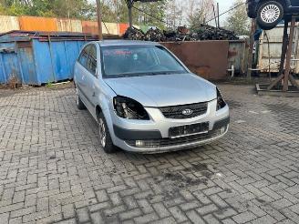 Autoverwertung Kia Rio Rio II (DE), Hatchback, 2005 / 2011 1.4 16V 2007/8