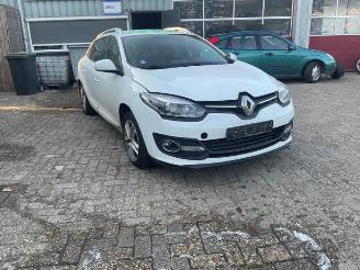 Démontage voiture Renault Mégane Megane III Grandtour (KZ), Combi 5-drs, 2008 / 2016 1.2 16V TCE 115 2014/9