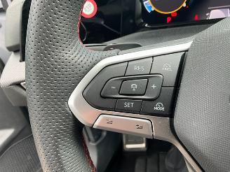 Volkswagen Golf 2.0 TSI GTI picture 17