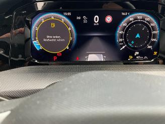 Volkswagen Golf 2.0 TSI GTI picture 18