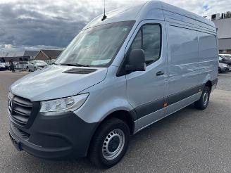 Mercedes Sprinter 315 CDI L2H2 PRO | Geveerde stoel | MBUX | 3.5t AHK voorb.| Cruise | Hout betimmering picture 1