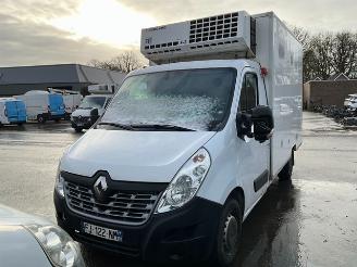 skadebil auto Renault Master 2.3 Koelwagen 2019/8