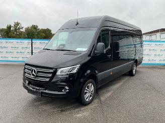 krockskadad bil bedrijf Mercedes Sprinter 319 KA L4H2 2024/12