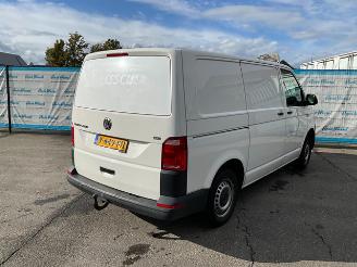 Volkswagen Transporter 2.0 TDi Transporter BlueMotion picture 3